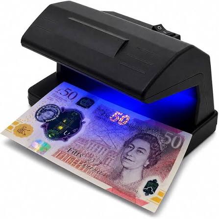 What Happens If a Cashier Gives You Counterfeit Money?